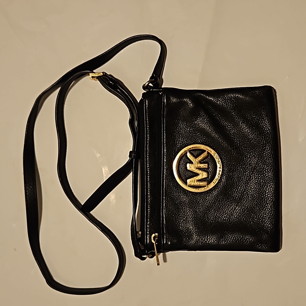 Euc Micheal kors Crossbody bag
